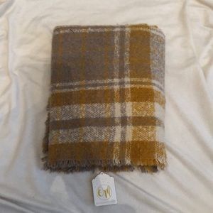 Large Gray and Yellow Scarve